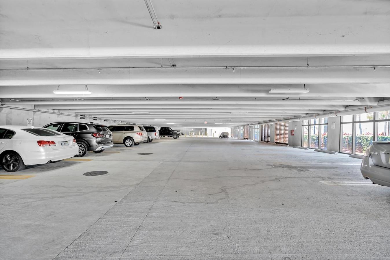 Apartment Sunny Haven 2 Bedroom Unit In Boynton With Parking