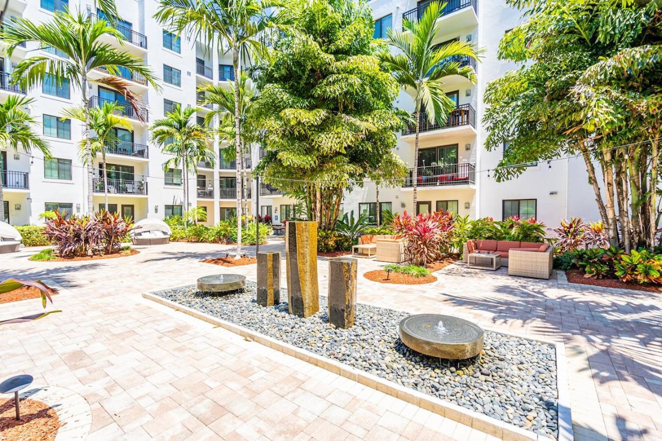 Sunny Haven 2 Bedroom Unit In Boynton With Parking Boynton Beach