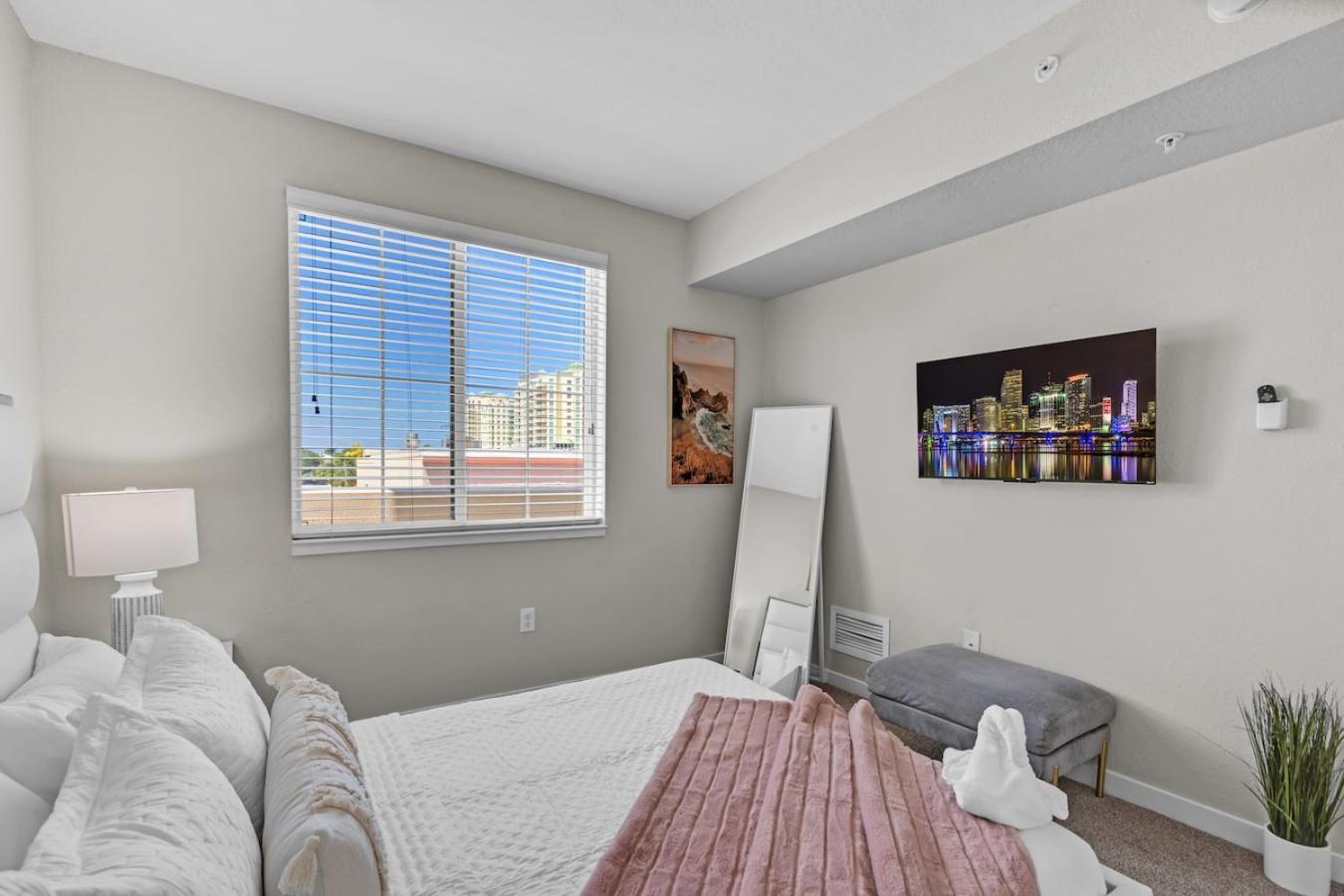 Apartment Sunny Haven 2 Bedroom Unit In Boynton With Parking