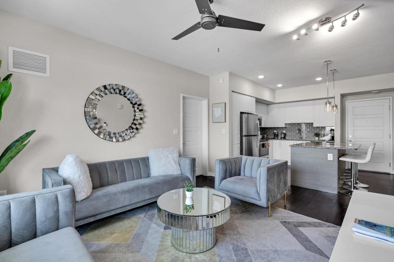 Sunny Haven 2 Bedroom Unit In Boynton With Parking Apartment Boynton Beach