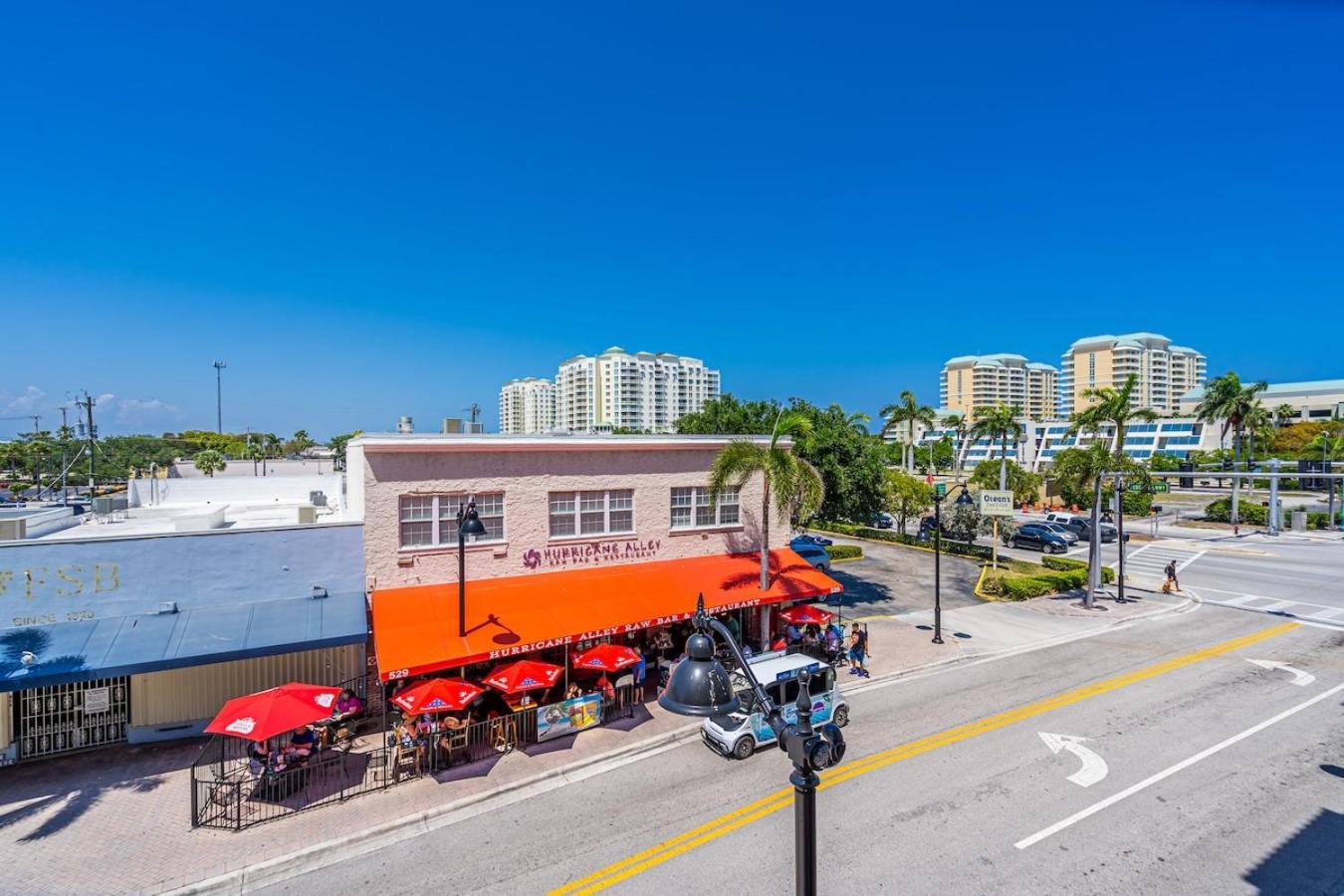 Apartment Sunny Haven 2 Bedroom Unit In Boynton With Parking