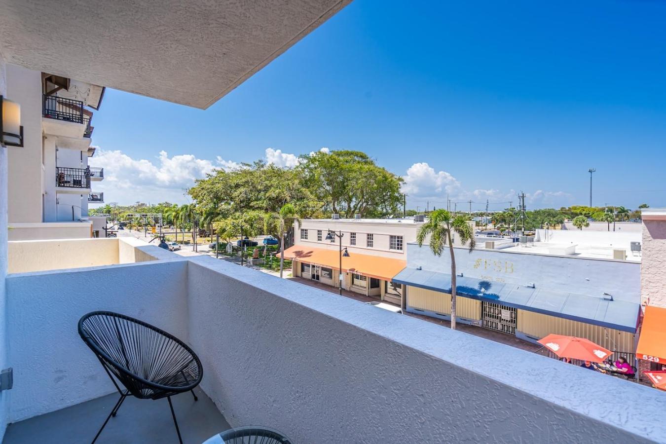Apartment Sunny Haven 2 Bedroom Unit In Boynton With Parking Boynton Beach